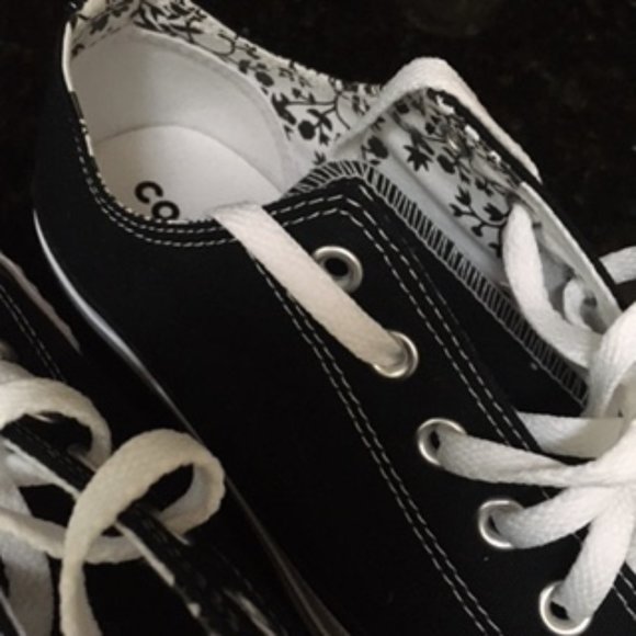 double flap converse